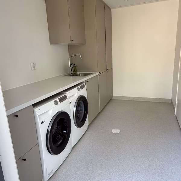 61edc03f-5c7b-4ea6-857c-abf7eeb6b8fd